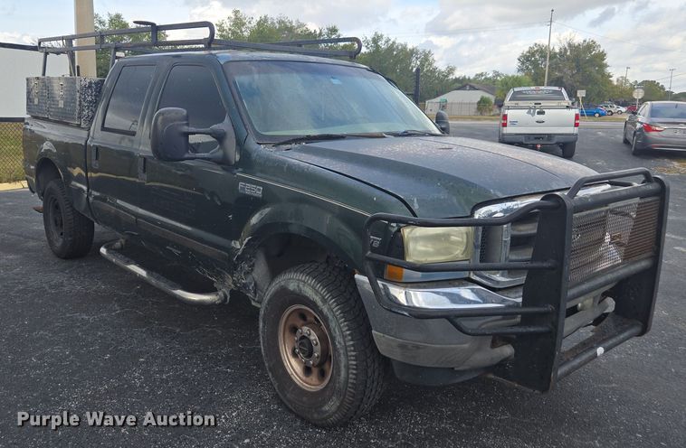 image for item DU2524 2002 Ford F250 Super Duty Crew Cab pickup truck