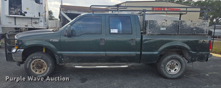 image for item DU2524 2002 Ford F250 Super Duty Crew Cab pickup truck
