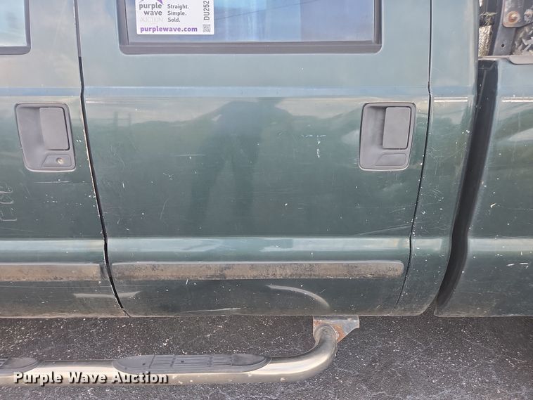 image for item DU2524 2002 Ford F250 Super Duty Crew Cab pickup truck