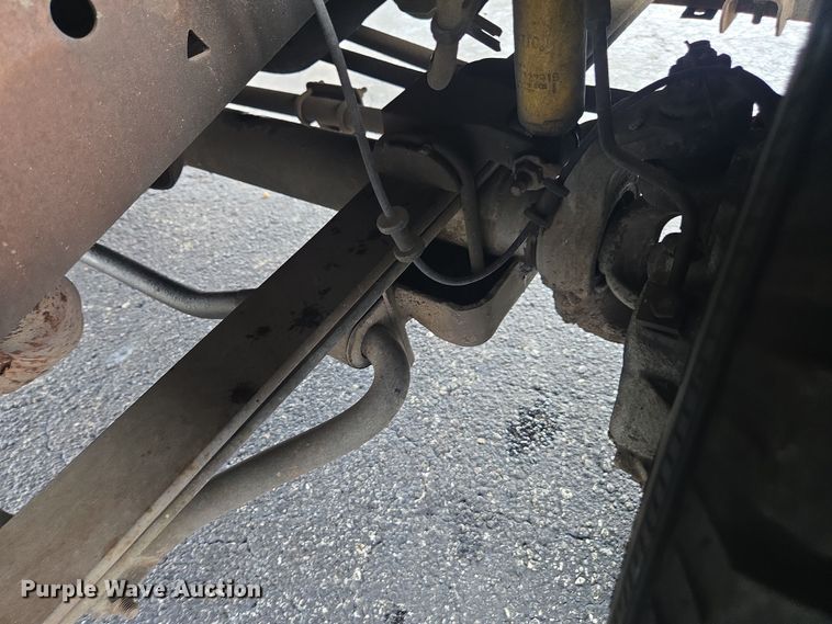 image for item DU2524 2002 Ford F250 Super Duty Crew Cab pickup truck