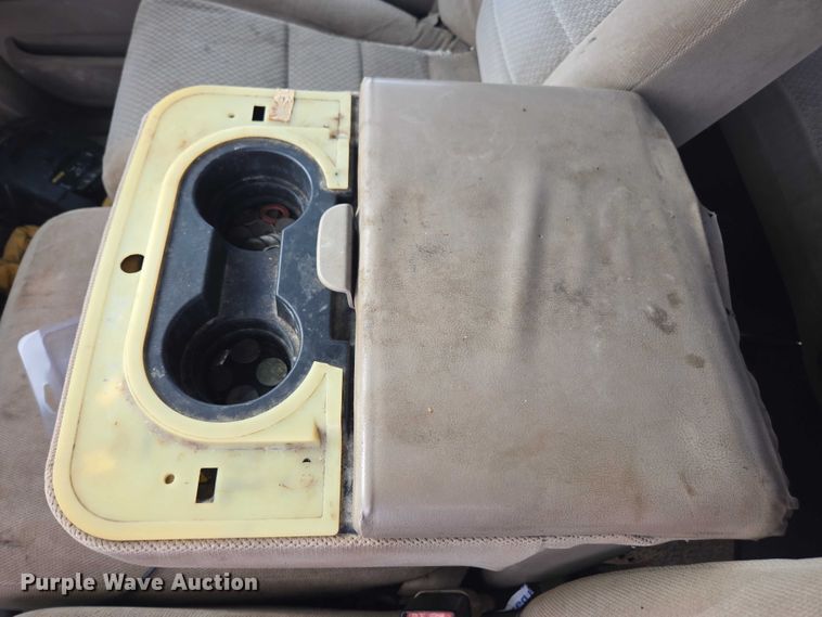 image for item DU2524 2002 Ford F250 Super Duty Crew Cab pickup truck