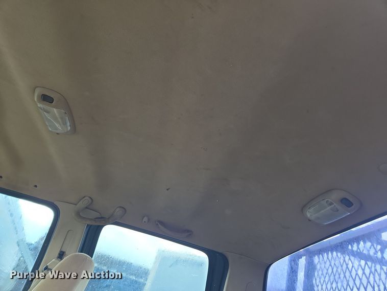 image for item DU2524 2002 Ford F250 Super Duty Crew Cab pickup truck