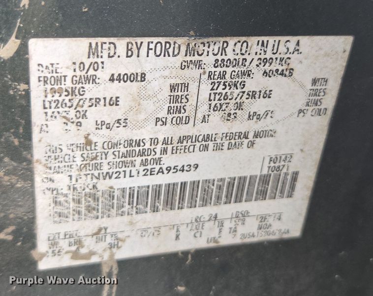 image for item DU2524 2002 Ford F250 Super Duty Crew Cab pickup truck