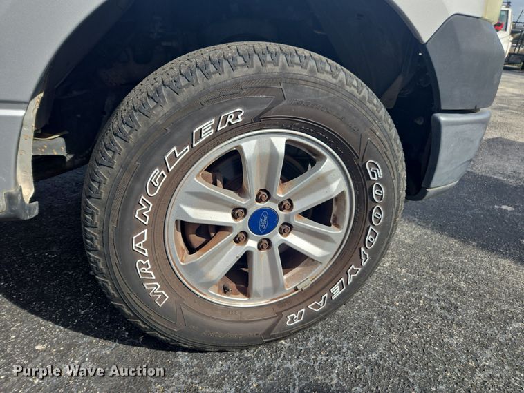 image for item DU2525 2005 Ford F150 pickup truck