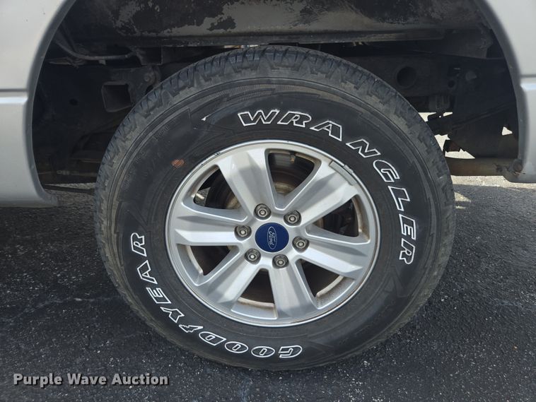 image for item DU2525 2005 Ford F150 pickup truck