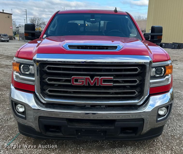 image for item DV0760 2017 GMC Sierra 2500HD Crew Cab pickup truck