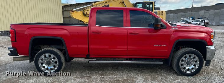 image for item DV0760 2017 GMC Sierra 2500HD Crew Cab pickup truck