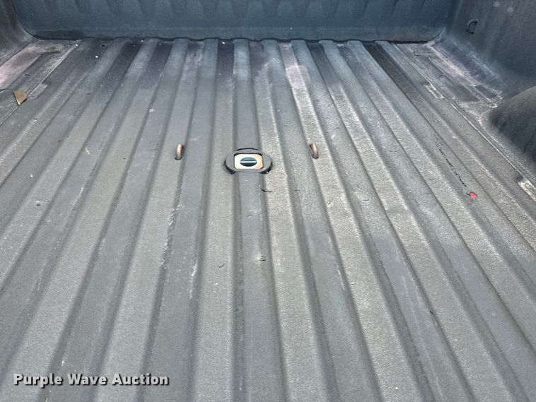 image for item DV0760 2017 GMC Sierra 2500HD Crew Cab pickup truck