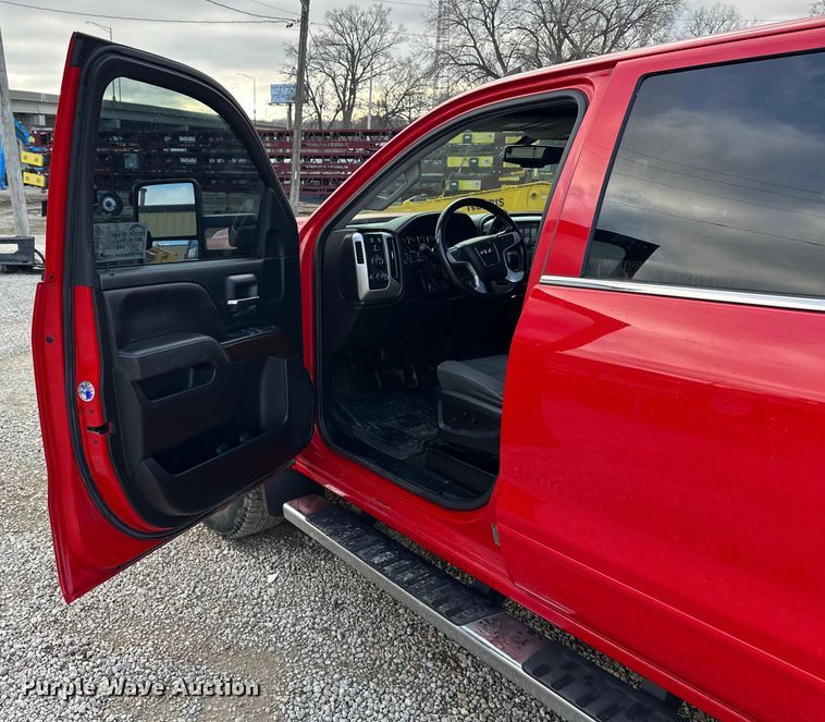 image for item DV0760 2017 GMC Sierra 2500HD Crew Cab pickup truck