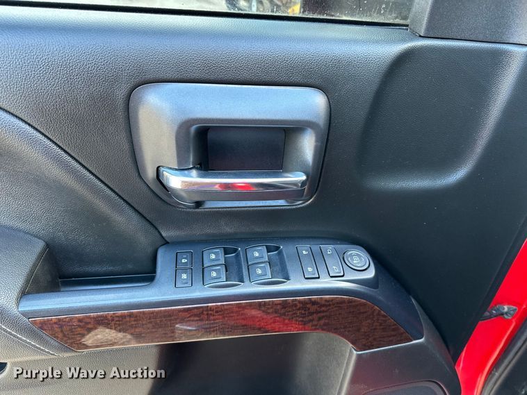 image for item DV0760 2017 GMC Sierra 2500HD Crew Cab pickup truck