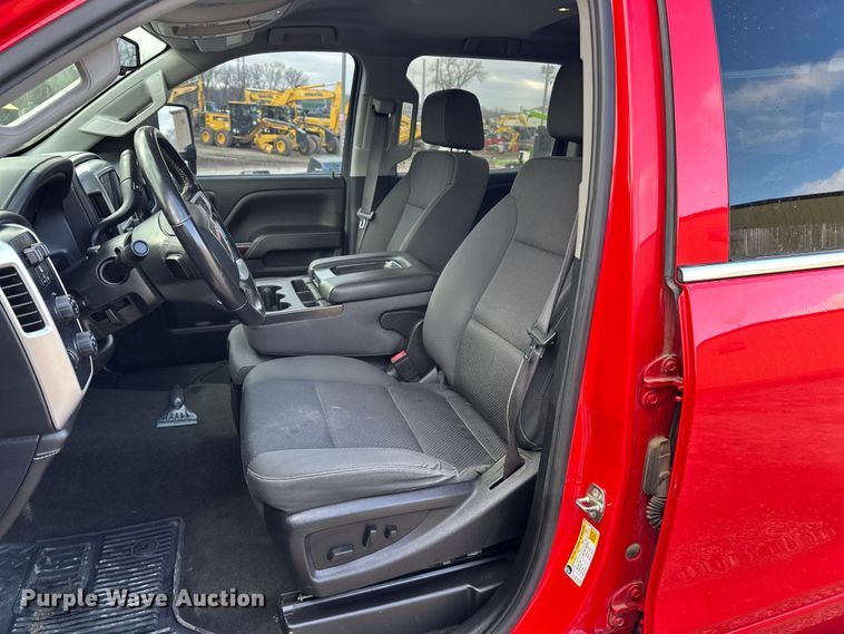 image for item DV0760 2017 GMC Sierra 2500HD Crew Cab pickup truck