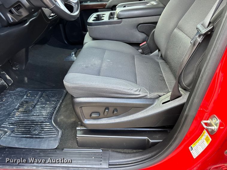 image for item DV0760 2017 GMC Sierra 2500HD Crew Cab pickup truck