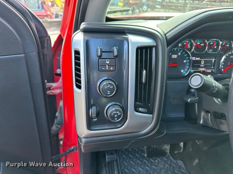 image for item DV0760 2017 GMC Sierra 2500HD Crew Cab pickup truck