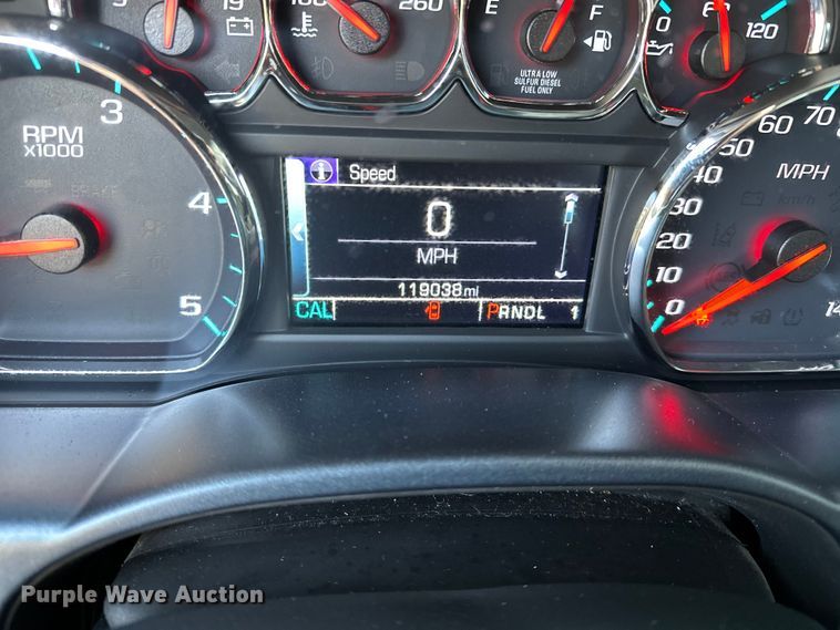 image for item DV0760 2017 GMC Sierra 2500HD Crew Cab pickup truck