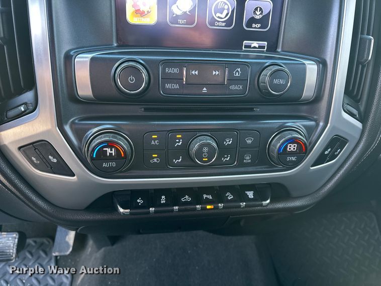 image for item DV0760 2017 GMC Sierra 2500HD Crew Cab pickup truck