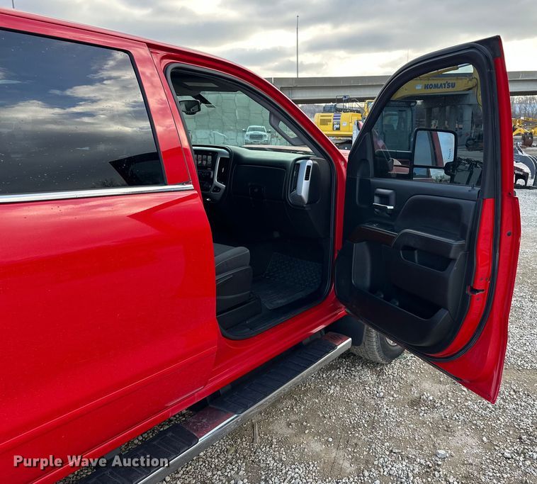 image for item DV0760 2017 GMC Sierra 2500HD Crew Cab pickup truck