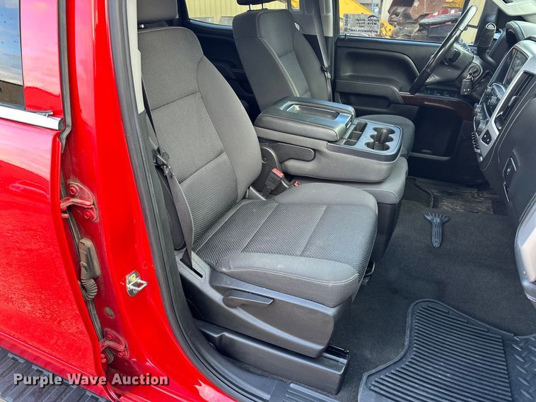 image for item DV0760 2017 GMC Sierra 2500HD Crew Cab pickup truck