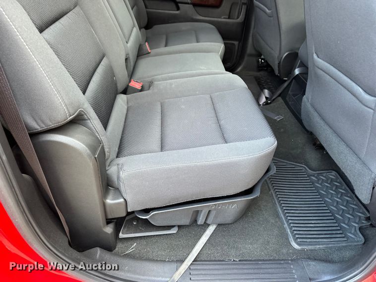 image for item DV0760 2017 GMC Sierra 2500HD Crew Cab pickup truck