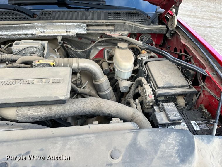 image for item DV0760 2017 GMC Sierra 2500HD Crew Cab pickup truck