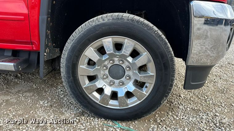 image for item DV0760 2017 GMC Sierra 2500HD Crew Cab pickup truck