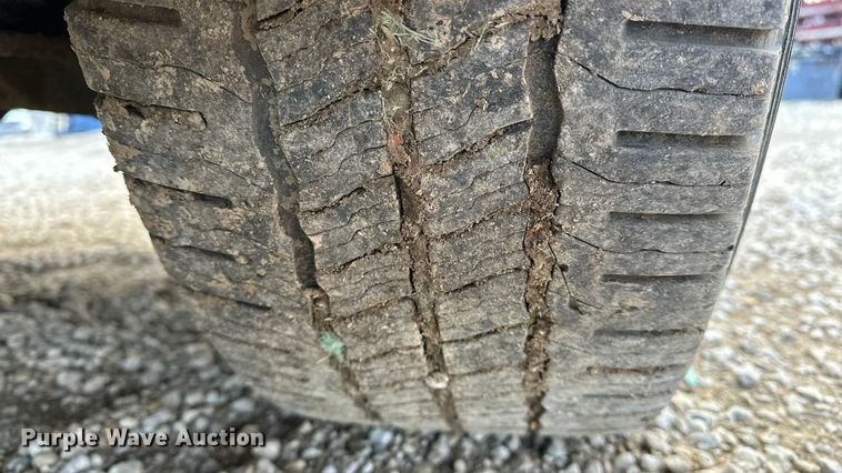 image for item DV0760 2017 GMC Sierra 2500HD Crew Cab pickup truck