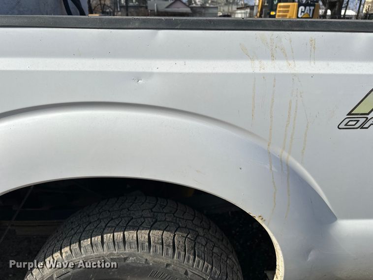 image for item DV0765 2012 Ford F250 Super Duty Crew Cab pickup truck