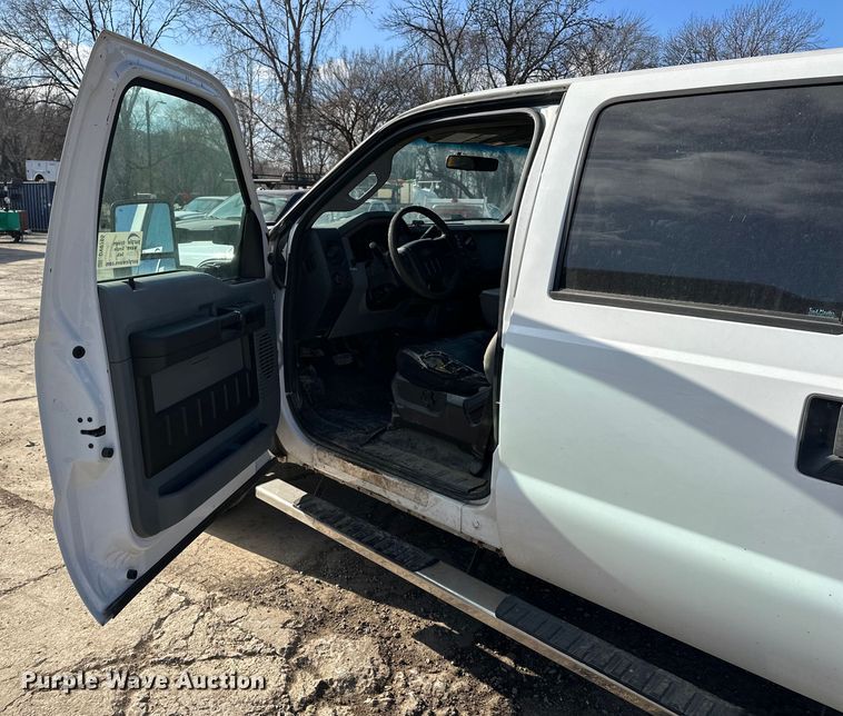 image for item DV0765 2012 Ford F250 Super Duty Crew Cab pickup truck