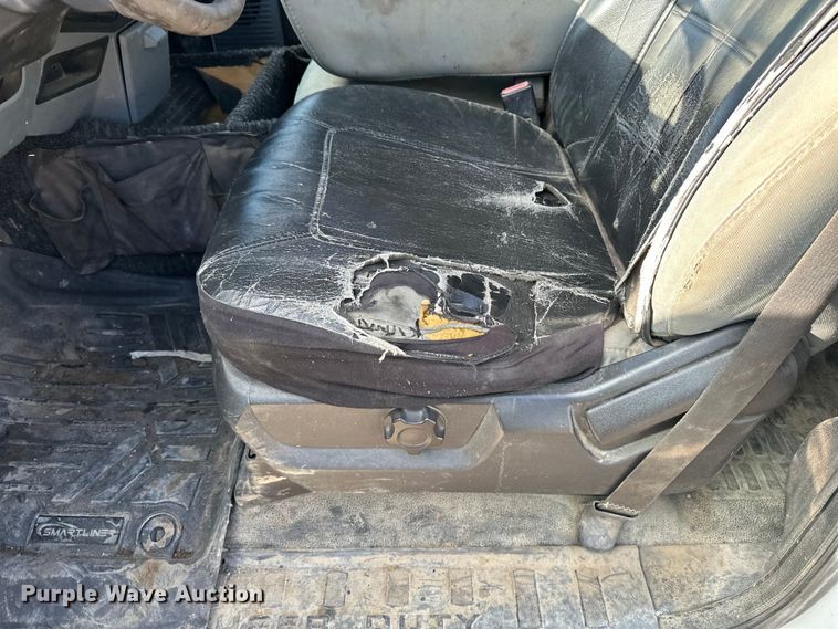 image for item DV0765 2012 Ford F250 Super Duty Crew Cab pickup truck