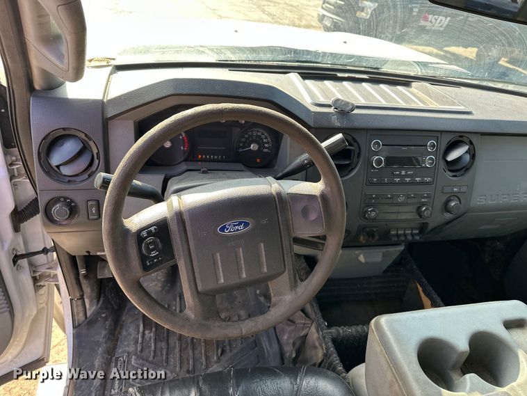 image for item DV0765 2012 Ford F250 Super Duty Crew Cab pickup truck