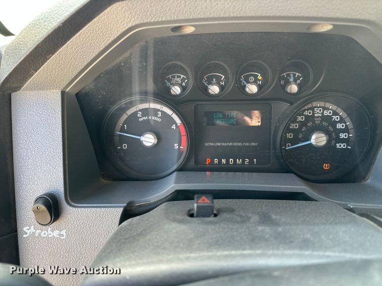 image for item DV0765 2012 Ford F250 Super Duty Crew Cab pickup truck