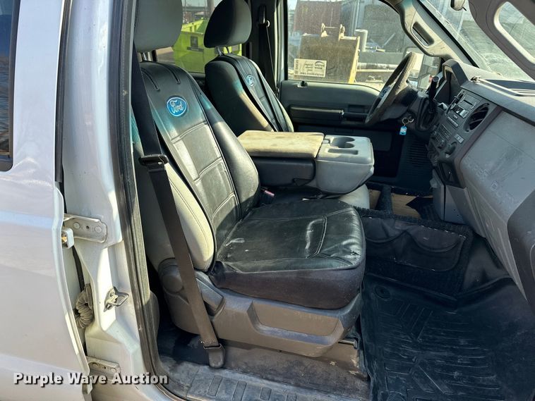 image for item DV0765 2012 Ford F250 Super Duty Crew Cab pickup truck