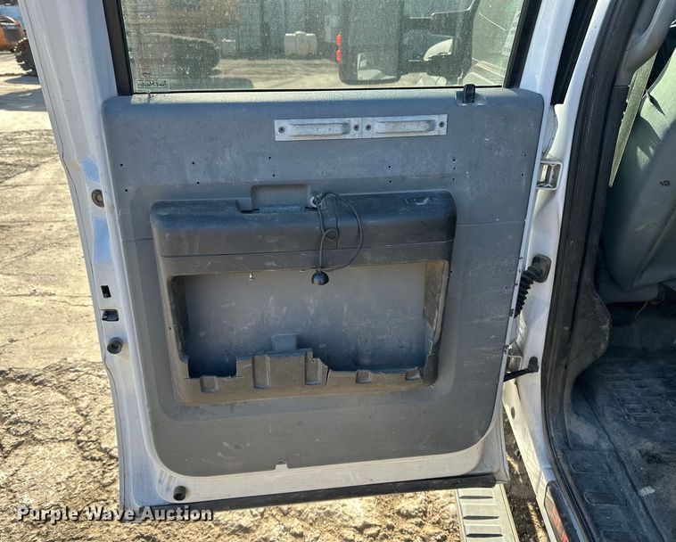 image for item DV0765 2012 Ford F250 Super Duty Crew Cab pickup truck