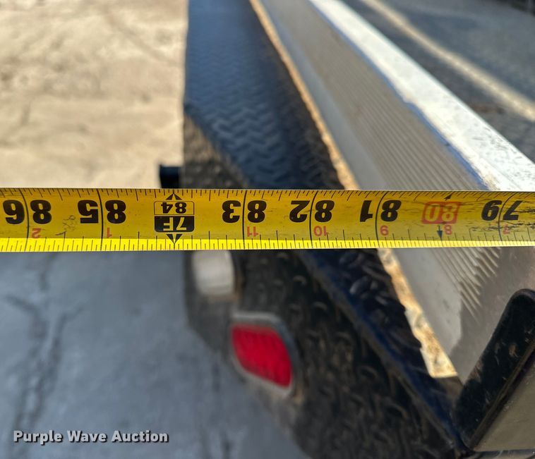 image for item DV0766 2016 Ford F350 Super Duty Crew Cab flatbed pickup truck