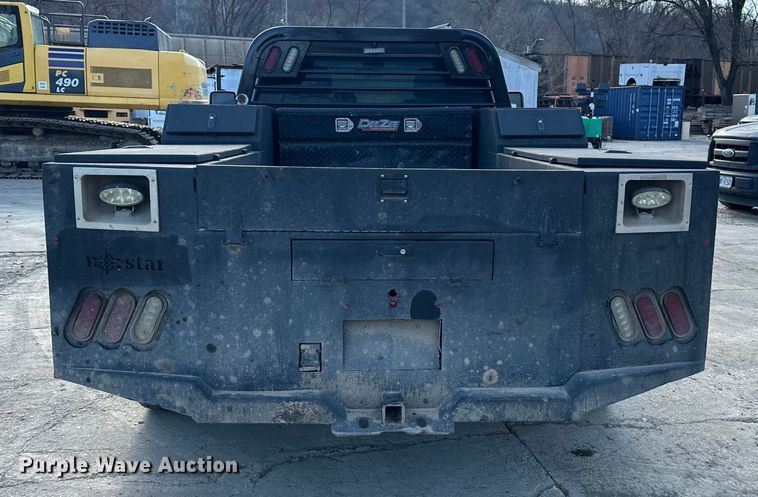 image for item DV0767 2013 Ford F450 SuperCab flatbed truck