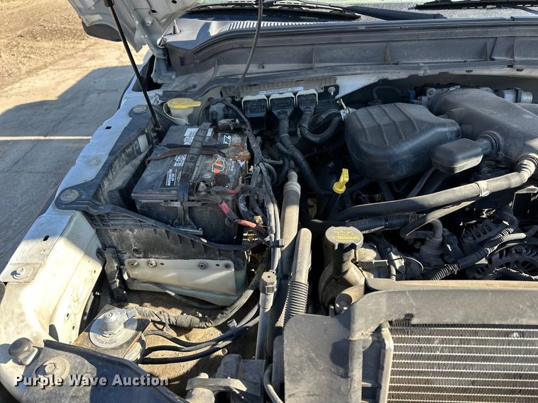 image for item DV0767 2013 Ford F450 SuperCab flatbed truck