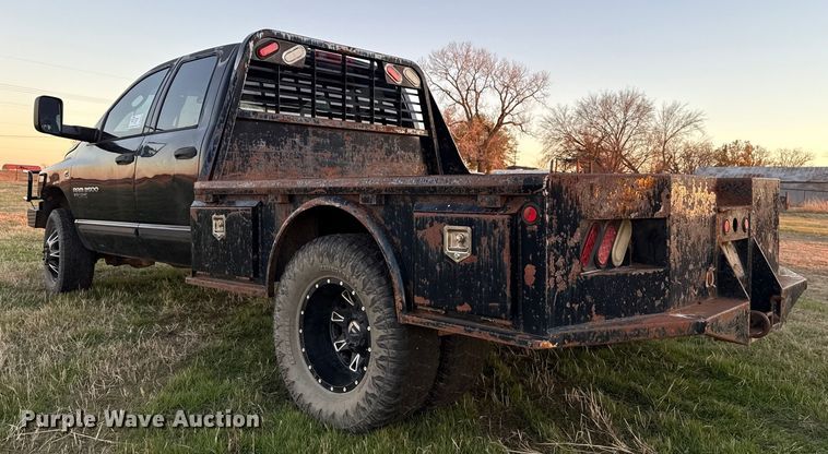 image for item DW5182 2006 Dodge Ram 3500 Big Horn Quad Cab flatbed pickup truck