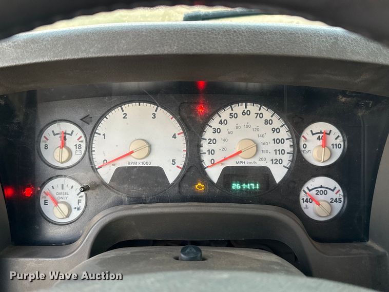 image for item DW5182 2006 Dodge Ram 3500 Big Horn Quad Cab flatbed pickup truck