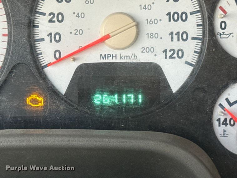 image for item DW5182 2006 Dodge Ram 3500 Big Horn Quad Cab flatbed pickup truck