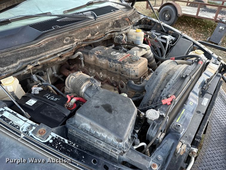 image for item DW5182 2006 Dodge Ram 3500 Big Horn Quad Cab flatbed pickup truck