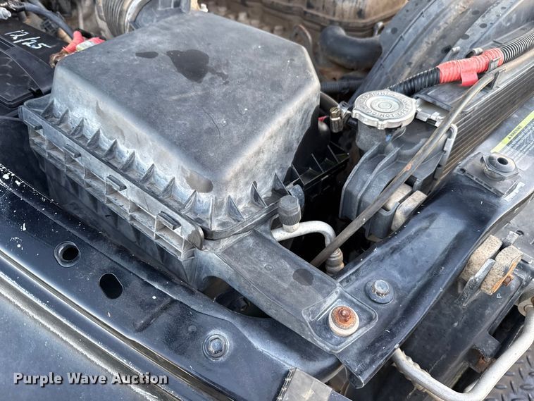 image for item DW5182 2006 Dodge Ram 3500 Big Horn Quad Cab flatbed pickup truck