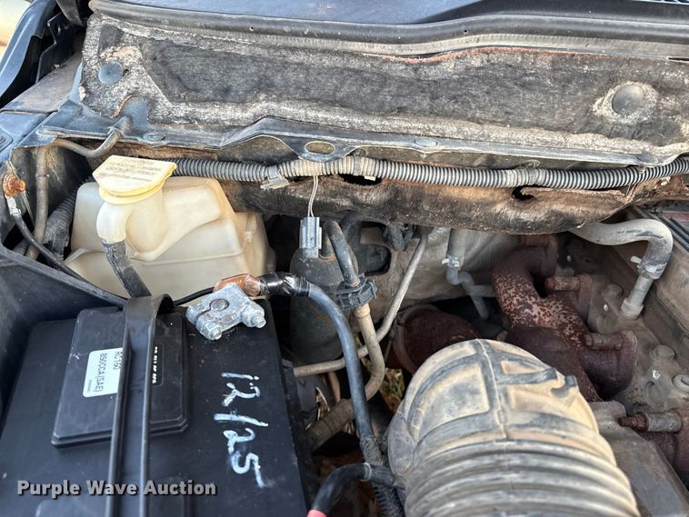 image for item DW5182 2006 Dodge Ram 3500 Big Horn Quad Cab flatbed pickup truck