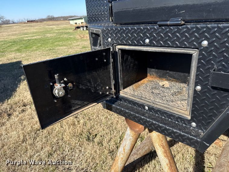 image for item DW5185 Bradford Built flatbed pickup bed