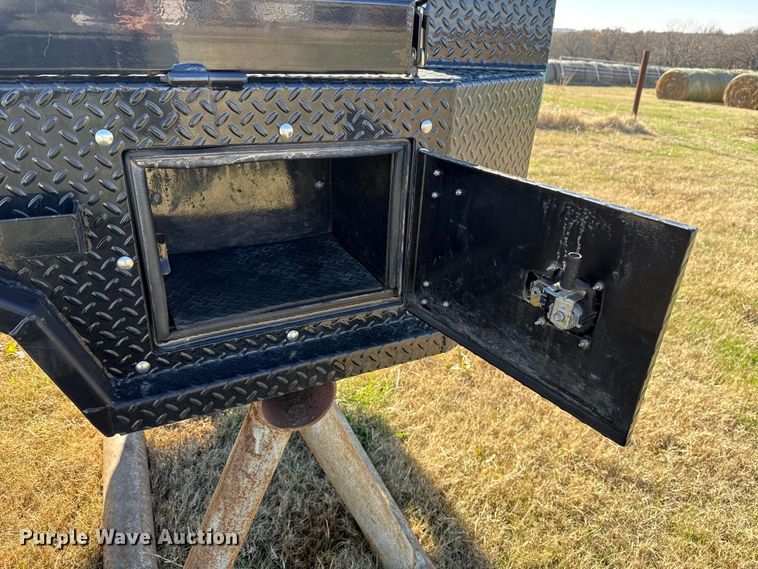 image for item DW5185 Bradford Built flatbed pickup bed