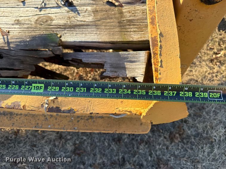 image for item DW5188 1989 Belshe T-10 equipment trailer