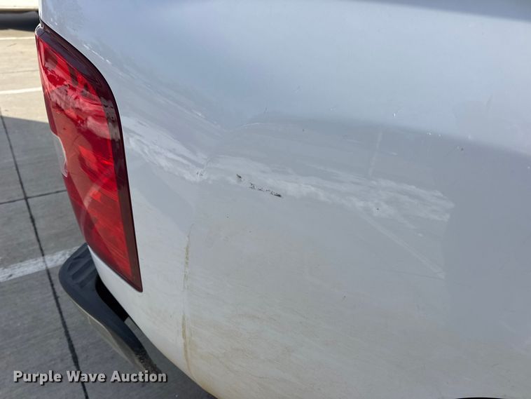 image for item DW6698 2013 Chevrolet Silverado 1500 pickup truck