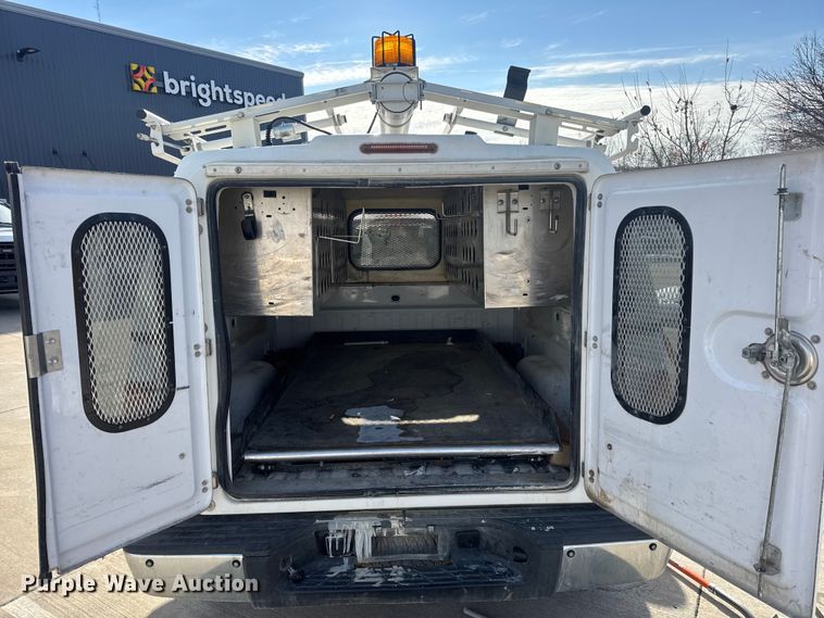 image for item DW6698 2013 Chevrolet Silverado 1500 pickup truck