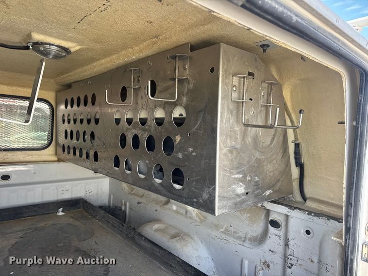 image for item DW6698 2013 Chevrolet Silverado 1500 pickup truck