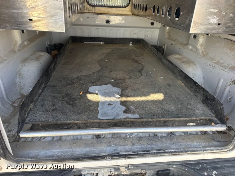 image for item DW6698 2013 Chevrolet Silverado 1500 pickup truck