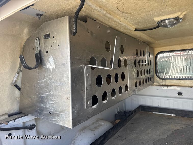 image for item DW6698 2013 Chevrolet Silverado 1500 pickup truck