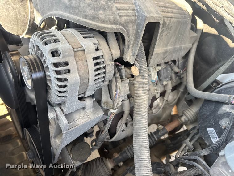 image for item DW6698 2013 Chevrolet Silverado 1500 pickup truck